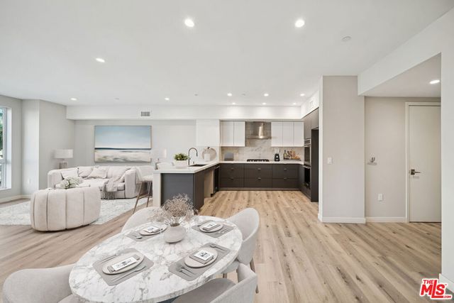 1051 S Corning Street 501, Los Angeles, CA 90035