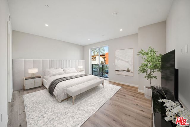 1051 S Corning Street 501, Los Angeles, CA 90035