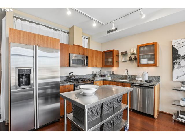 1221 Sw 10TH Ave 1403, Portland, OR 97205