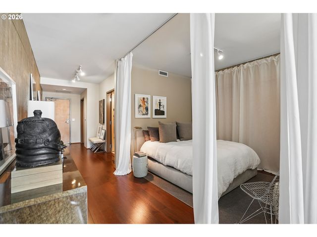 1221 Sw 10TH Ave 1403, Portland, OR 97205