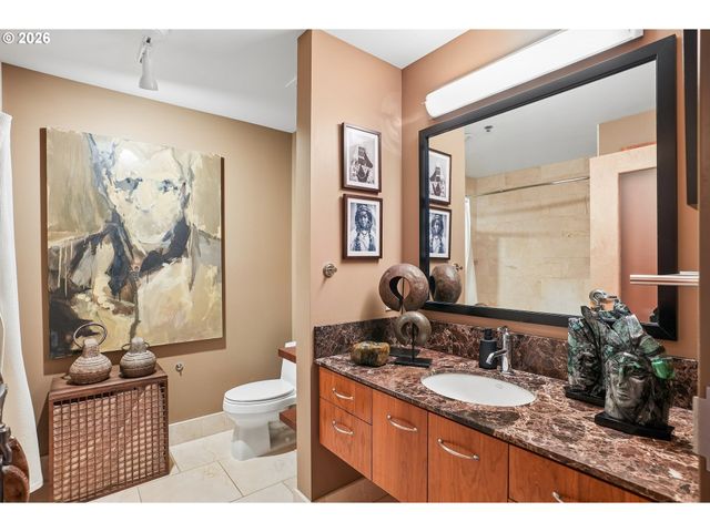 1221 Sw 10TH Ave 1403, Portland, OR 97205