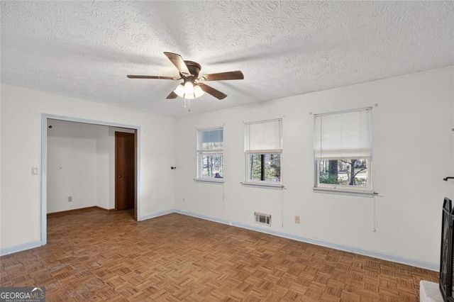 218 Quail Hollow Drive, Dallas, GA 30157