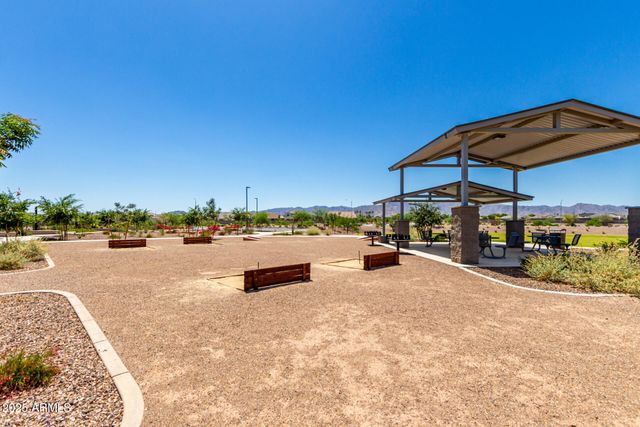 17622 W MISSOURI Avenue, Litchfield Park, AZ 85340