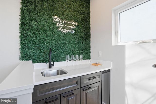 1514 S BAMBREY ST, Philadelphia, PA 19146