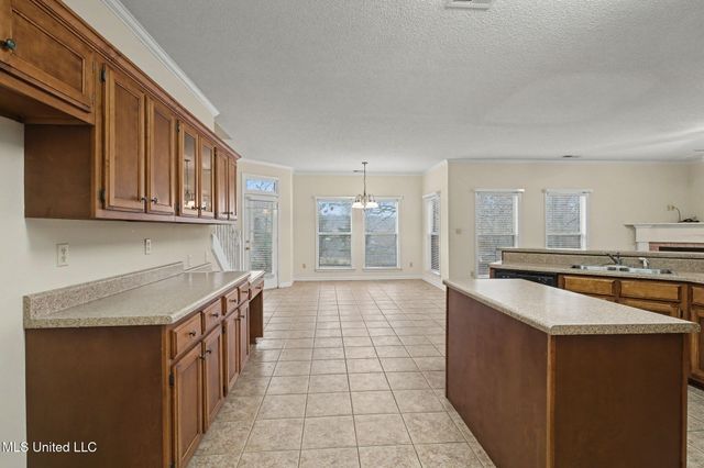 1916 Trapper Drive, Hernando, MS 38632