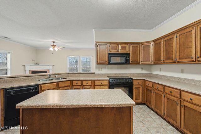 1916 Trapper Drive, Hernando, MS 38632