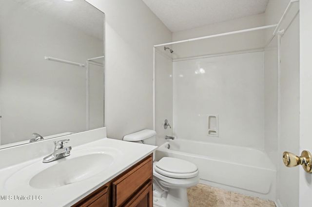 1916 Trapper Drive, Hernando, MS 38632