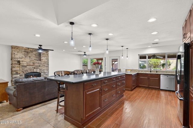 5516 E BECK Lane, Scottsdale, AZ 85254