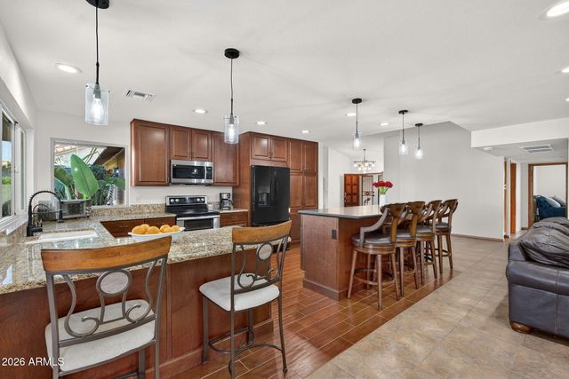 5516 E BECK Lane, Scottsdale, AZ 85254