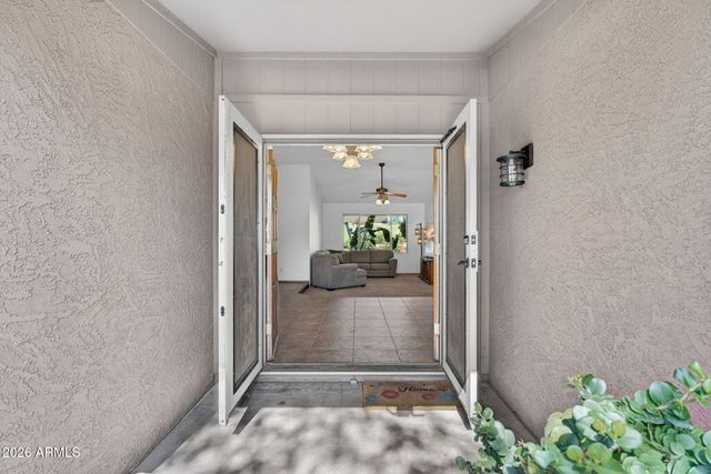 5516 E BECK Lane, Scottsdale, AZ 85254