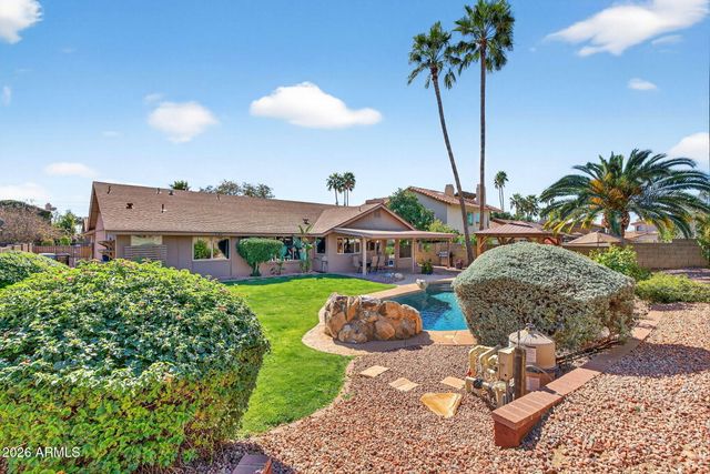 5516 E BECK Lane, Scottsdale, AZ 85254