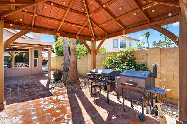 5516 E BECK Lane, Scottsdale, AZ 85254