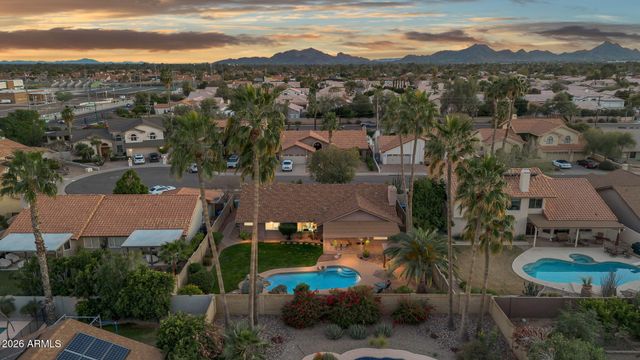 5516 E BECK Lane, Scottsdale, AZ 85254