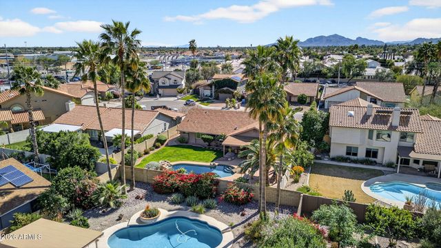 5516 E BECK Lane, Scottsdale, AZ 85254