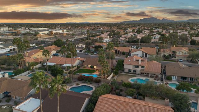 5516 E BECK Lane, Scottsdale, AZ 85254