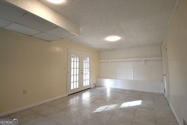 1865 Oxford Drive, Morrow, GA 30260