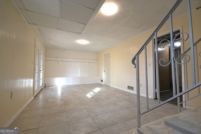 1865 Oxford Drive, Morrow, GA 30260