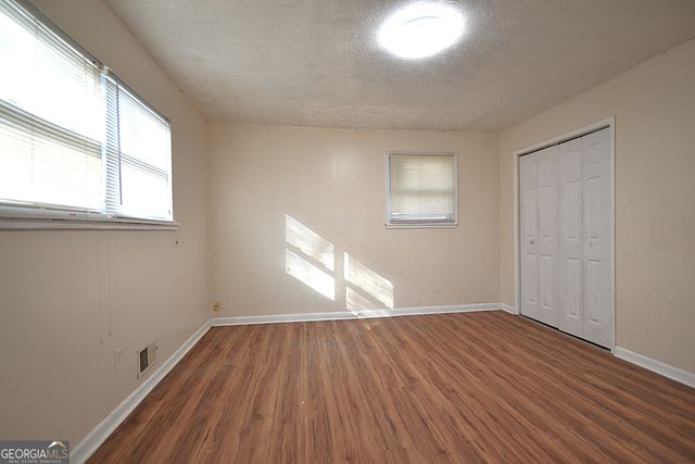 1865 Oxford Drive, Morrow, GA 30260