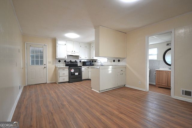 1865 Oxford Drive, Morrow, GA 30260