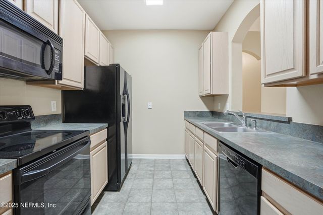 10550 BAYMEADOWS Road 130, Jacksonville, FL 32256