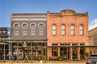 122 E Main Street, Cuero, TX 77954