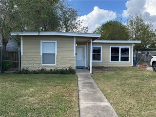 4805 Gabriel Dr, Corpus Christi, TX 78415