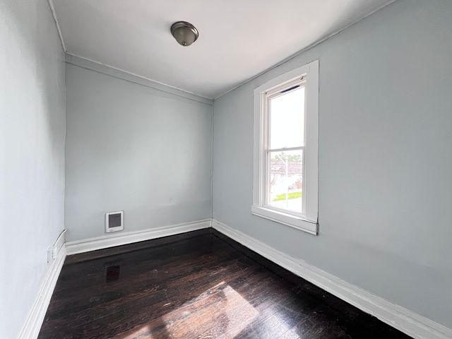 8856 S Lowe Avenue 2R, Chicago, IL 60620