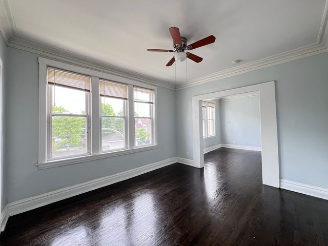 8856 S Lowe Avenue 2R, Chicago, IL 60620