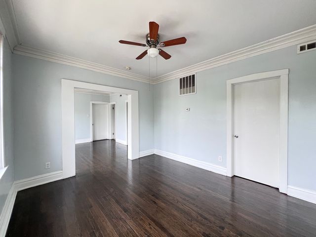 8856 S Lowe Avenue 2R, Chicago, IL 60620