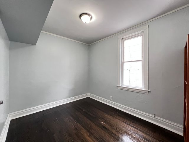 8856 S Lowe Avenue 2R, Chicago, IL 60620