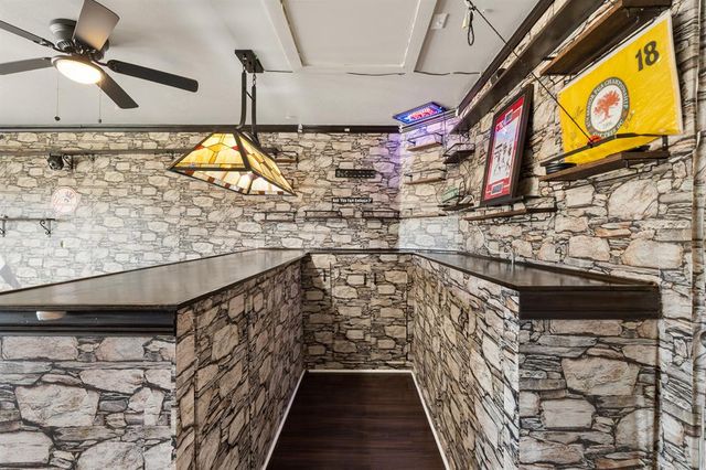 1430 Lakeview Drive, Edmond, OK 73034