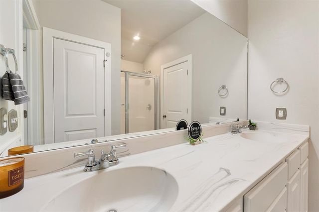 1430 Lakeview Drive, Edmond, OK 73034