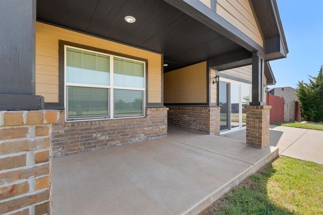 1430 Lakeview Drive, Edmond, OK 73034