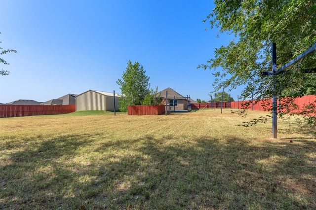 1430 Lakeview Drive, Edmond, OK 73034