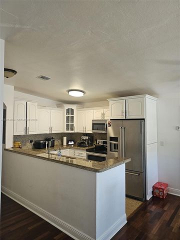 183 E 44th St, Hialeah, FL 33013