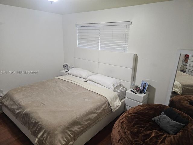 183 E 44th St, Hialeah, FL 33013