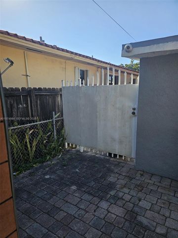 183 E 44th St, Hialeah, FL 33013