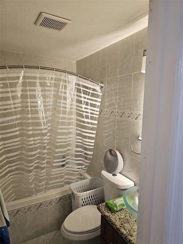 183 E 44th St, Hialeah, FL 33013