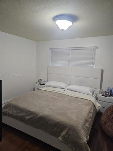 183 E 44th St, Hialeah, FL 33013