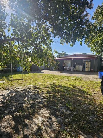 183 E 44th St, Hialeah, FL 33013