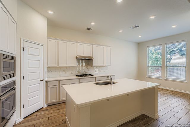 11017 Mill Park, San Antonio, TX 78254