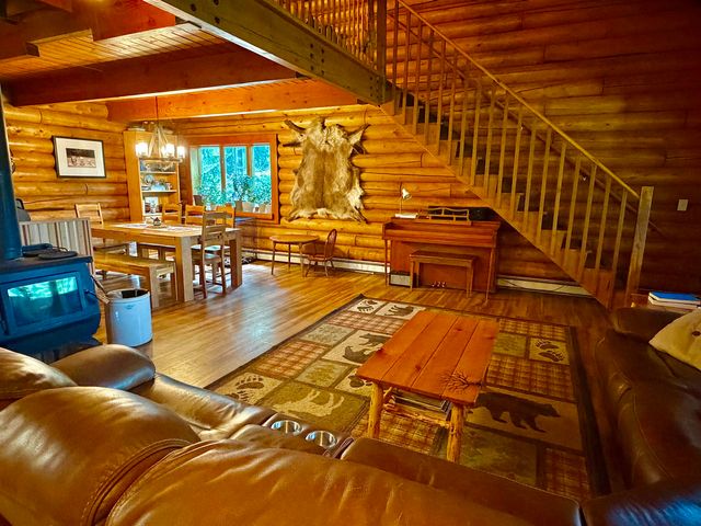 1050 GOLD MINE TRAIL, Fairbanks, AK 99712