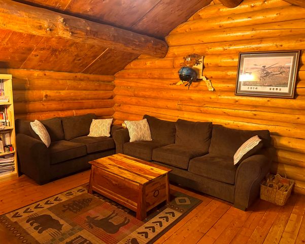 1050 GOLD MINE TRAIL, Fairbanks, AK 99712