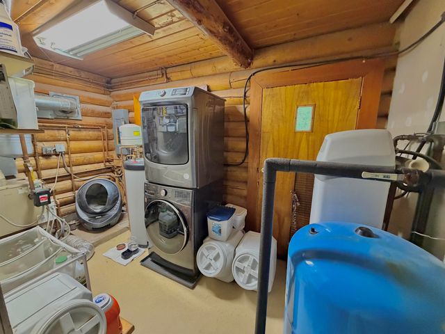 1050 GOLD MINE TRAIL, Fairbanks, AK 99712