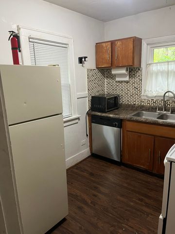 1625 N Church Street, Kalamazoo City, MI 49007