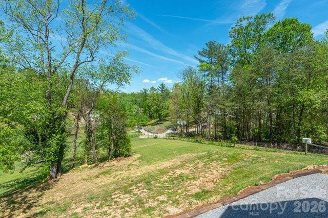 57 Mezzo Cove, Asheville, NC 28804