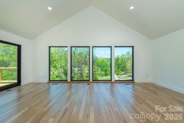 57 Mezzo Cove, Asheville, NC 28804