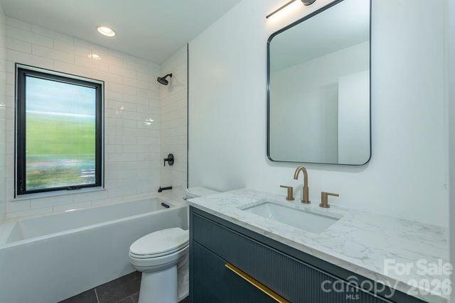 57 Mezzo Cove, Asheville, NC 28804