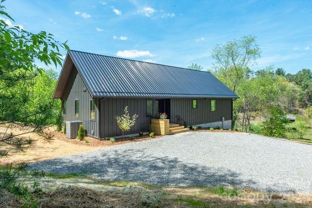 57 Mezzo Cove, Asheville, NC 28804