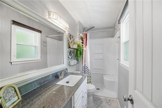 5107 N Highland Avenue, Kansas City, MO 64118